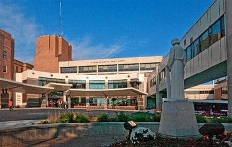 St joseph hospital syracuse ny - Sat 12:00 AM - 12:00 AM. (315) 448-5111. https://www.sjhsyr.org. St. Joseph's Hospital Health Center is a 431-bed medical care institution that provides health care to the residents of 16 counties in central New York. Founded in 1869, the hospital includes a school of nursing, psychiatric emergency program and physician's office building.